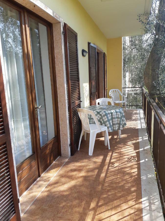 Casa Vacanze Ester Brenzone sul Garda Buitenkant foto