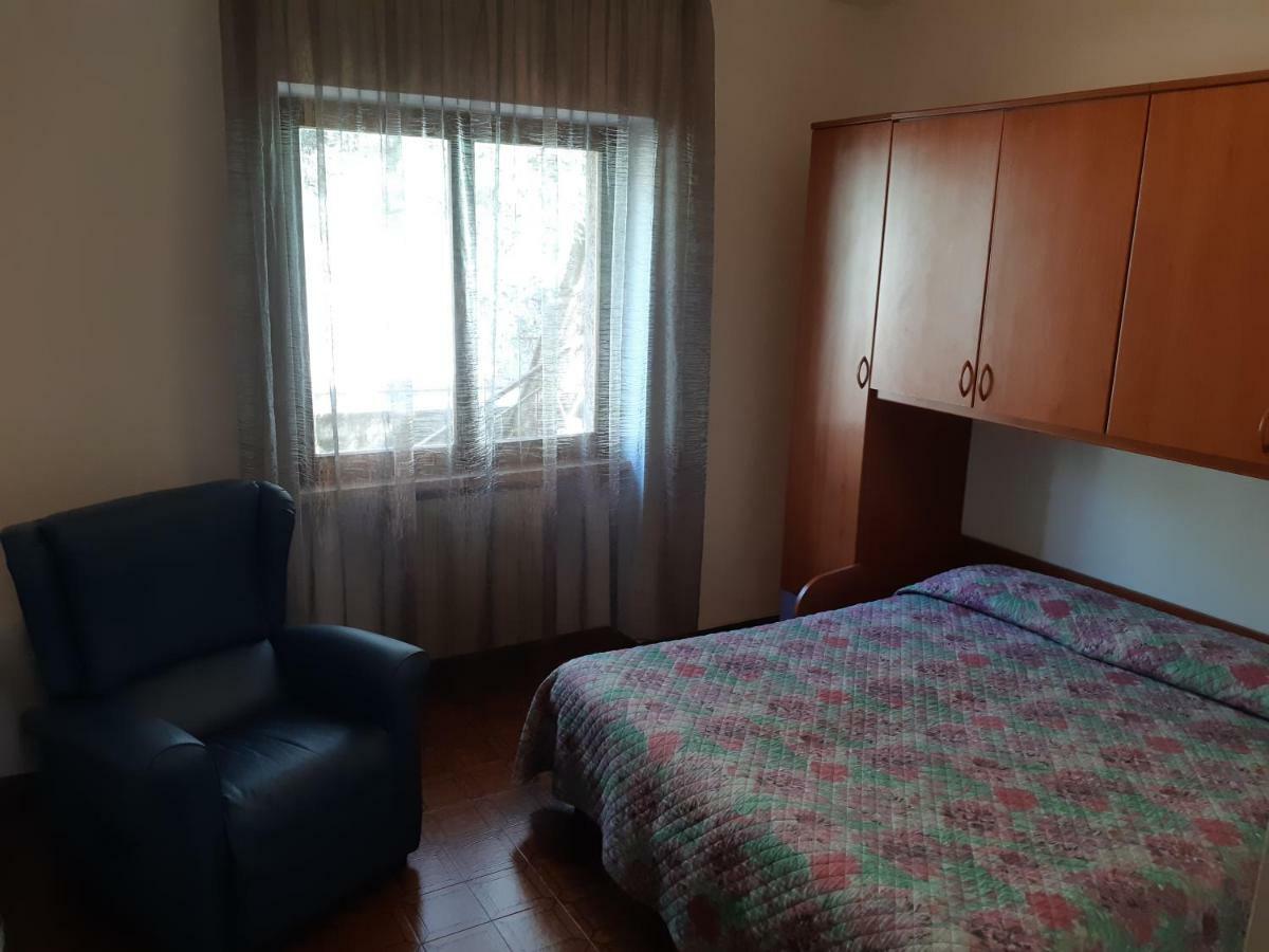 Casa Vacanze Ester Brenzone sul Garda Buitenkant foto